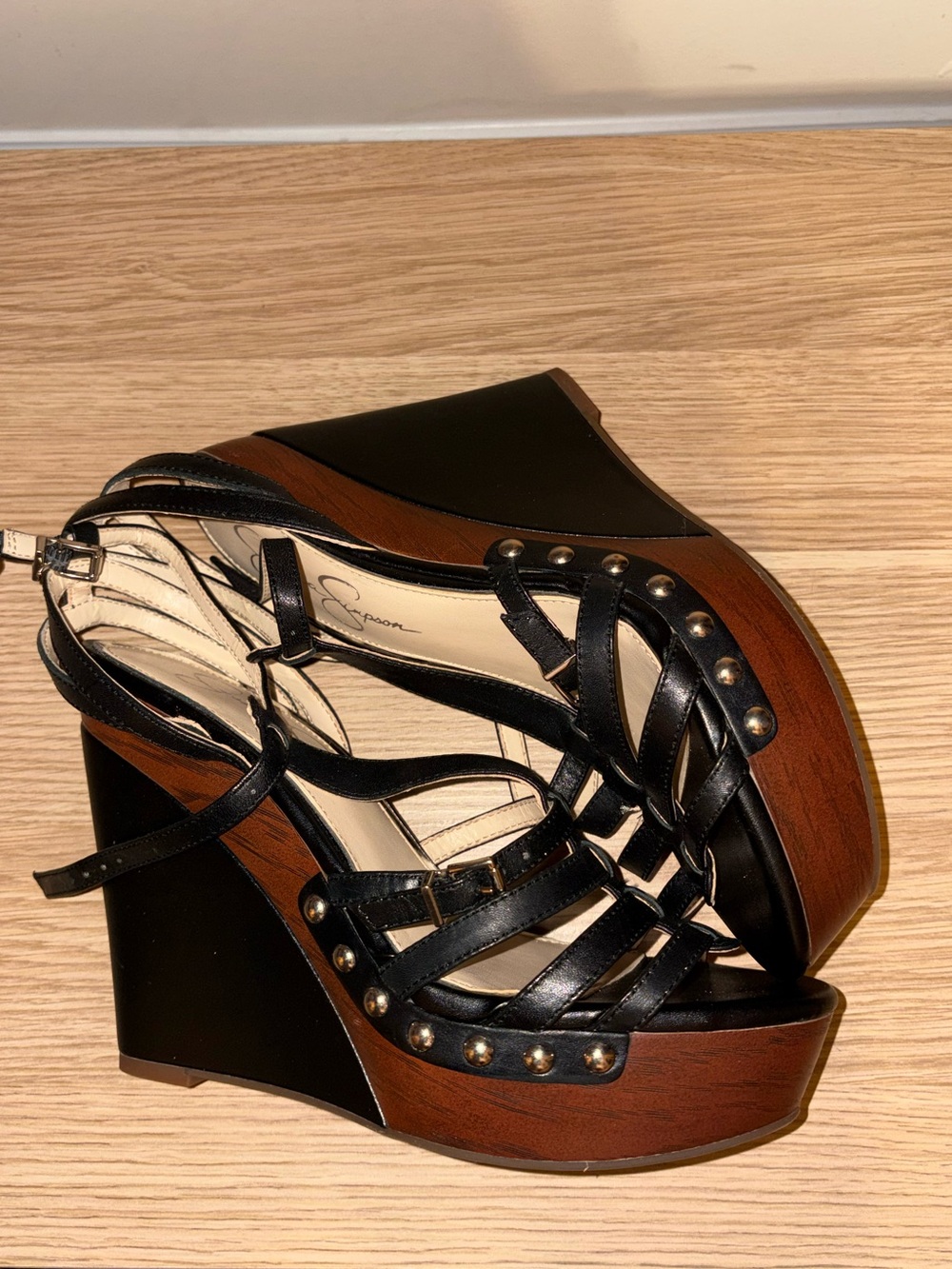 Jessica Simpson Wedges 7.5